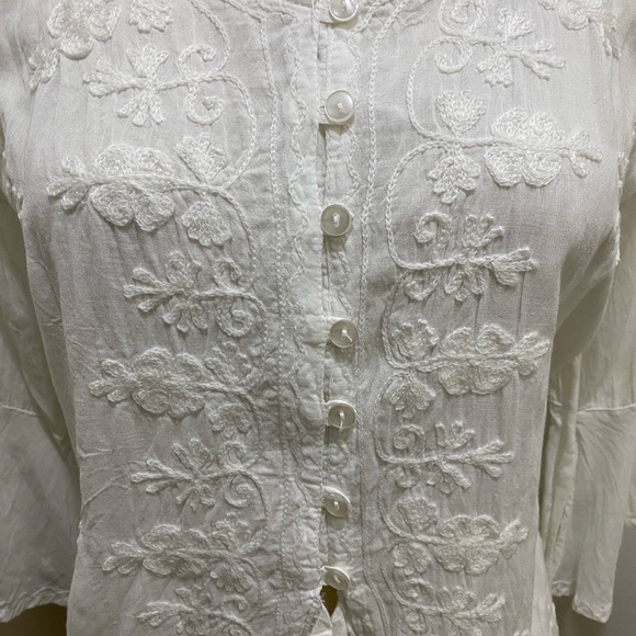 Beautiful Traditional Thai Button Blouse with Back Tie Bell Sleeves White M S - Picture 5 of 12